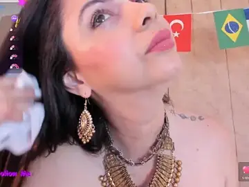 Stripchat Sex Cam of Anantaa_