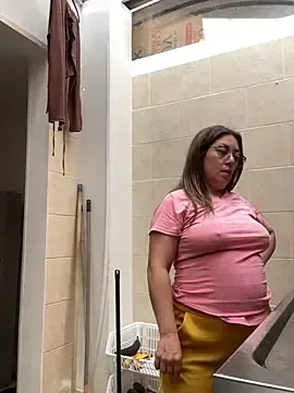 Stripchat Live Sex Cam of SCARLET-20