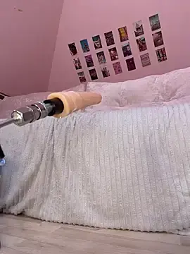 Stripchat Sex Cam of Rinamay_