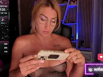 Stripchat Free Live Porn of sofiah_