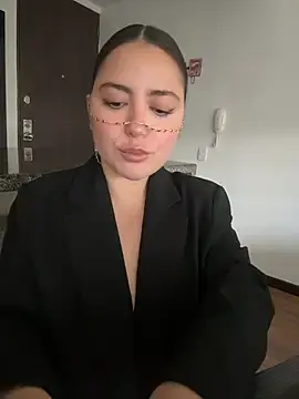 Stripchat Free Porn Cam of sukhakunis1