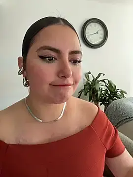 Stripchat Free Porn Cam of sukhakunis1