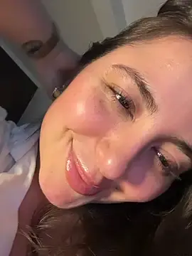 Stripchat Free Live Porn of sukhakunis1