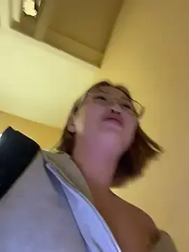 Stripchat Nude Webcam of Aiko_Yumi