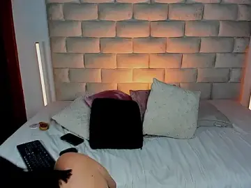 Stripchat Watch Live Sex Cams of HollyGrey_