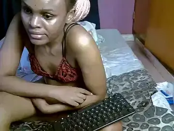 Stripchat Live Sex Cam of Queen_petite_