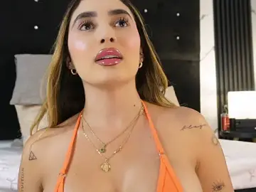 Stripchat Sex Cam of Annyy_Rosse