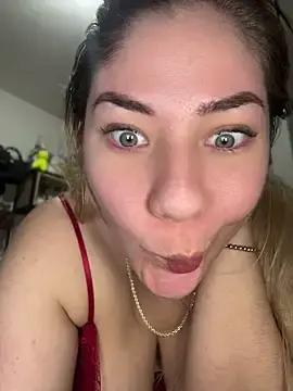 Stripchat Live Sex Cam of Celestedubois