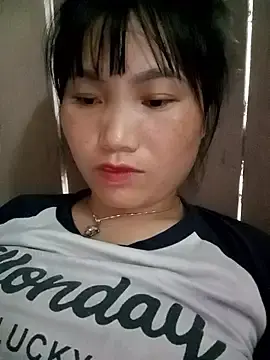 Stripchat Best Webcam of lylaanhmin