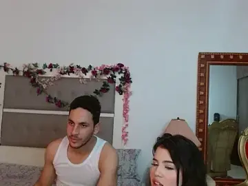 Stripchat Live Sex Cam of MartinaXBob