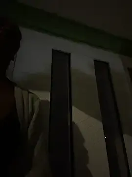 Stripchat Watch Live Sex Cams of sweetsarabig22cm