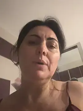Stripchat Live Sex of Emma_roqueen
