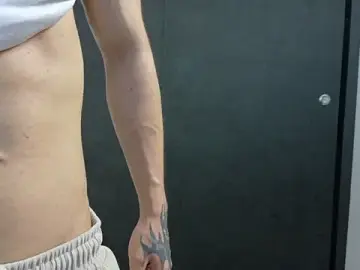 Stripchat Live Porn of eren_jeager