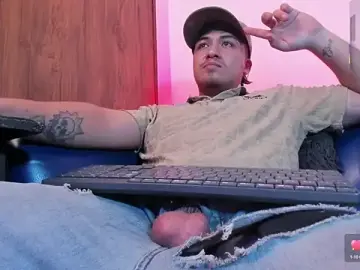Stripchat Live Porn of juanmechanic_