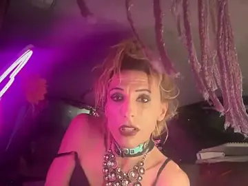 Stripchat Sex Cam of TgirlBrat