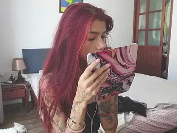 Stripchat Adult Webcam of vinkitinkii