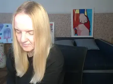 Stripchat Live Sex Cam of Bella_soulmate