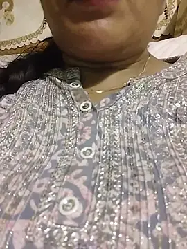 Stripchat Live Sex Cam of Monika_telugu_queen