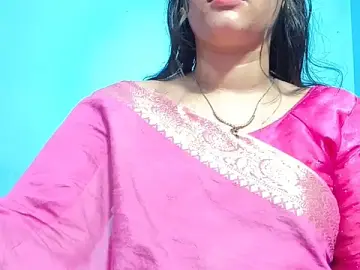 Stripchat Sex Cam of Adhiti_1