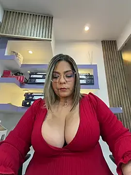 Stripchat Free Live Porn of isabella_horney_