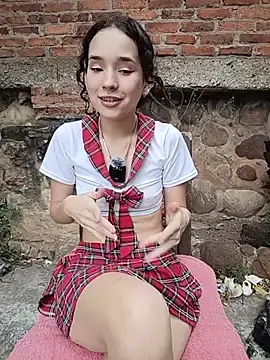 Stripchat Best Webcam of sweet_outdoor_charm