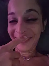 Stripchat Watch Live Sex Cams of Viola43