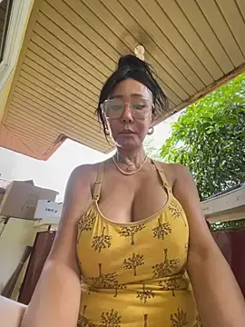 Stripchat Adult Webcams of sweetieme