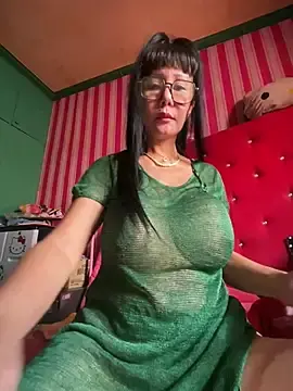 Stripchat Live Sex Cam of sweetieme