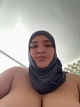 Stripchat Live Sex Cam of sweetmuslim01