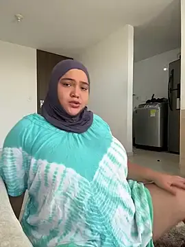 Stripchat Adult Webcams of sweetmuslim01