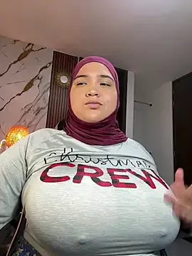 Stripchat Sex Cam of sweetmuslim01