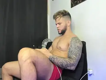 Stripchat Adult Video Chat of vincent_carusso94