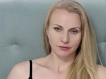 Stripchat Free Live Porn of K__Adrienne