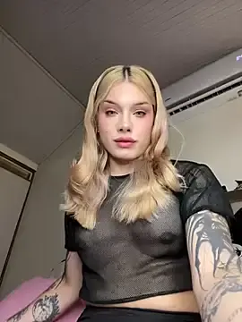 Stripchat Free Live Porn of devlin_nurmi