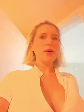 Stripchat Adult Webcam of xoxoxjenn