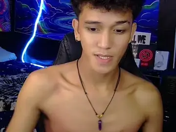 Stripchat Best Webcam of hugekenbigcock