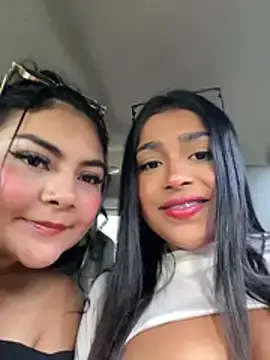 Stripchat Live Porn of Mariangel_11