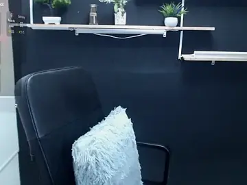 Stripchat Free Porn Cam of Lauryn_Jones