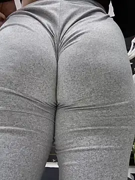 Stripchat Free Live Porn of kim_monti