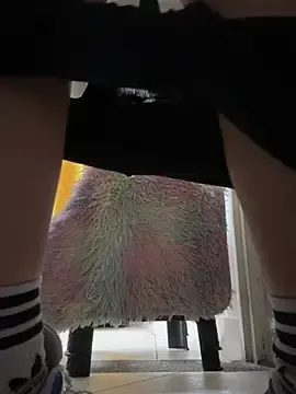 Stripchat Sex Cam of kim_monti