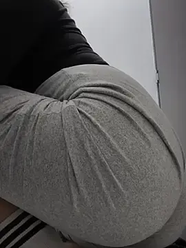 Stripchat Adult Video Chat of kim_monti