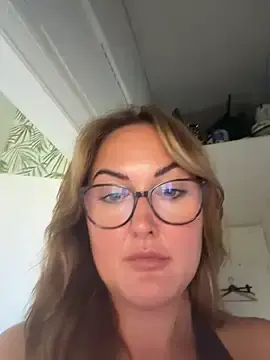 Stripchat Private Sex Chat of Crystal_xox
