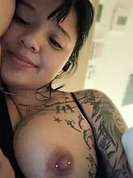 Stripchat Sex Cam of LorenRosse