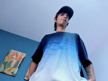 Stripchat Watch Live Sex Cams of justin_twink20