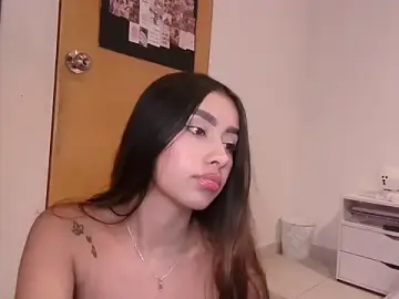 Stripchat Free Live Porn of lauren_clauz