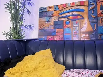 Stripchat Sex Cam of samanee_konn