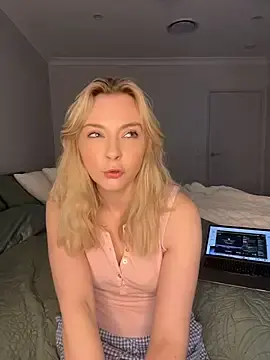Stripchat Free Porn Cam of Lotttiee