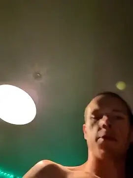 Stripchat Free Porn Cam of Leicesterlad09