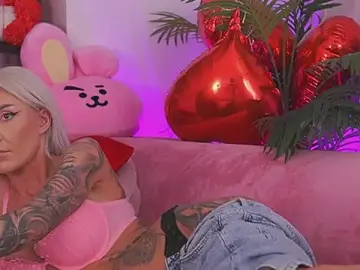 Stripchat Live Sex Cam of fallingangel