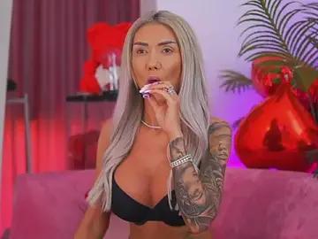 Stripchat Sex Cam of fallingangel